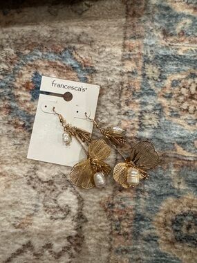 New Francesca's Collections Gold Floral Drop Earrings with Pearl Accent